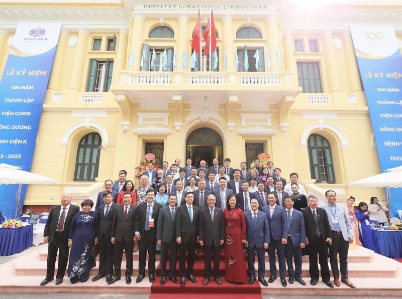 100 năm đặt nền móng cho ngành ung thư Việt Nam -0