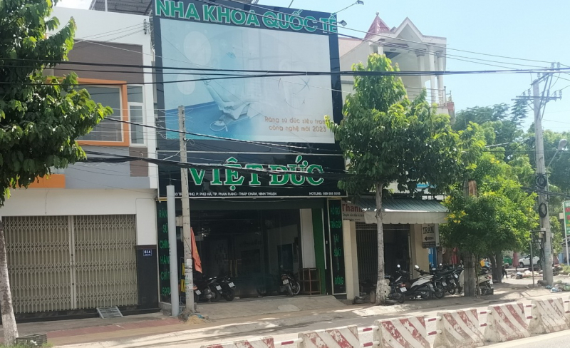 Hai cơ sở nha khoa ở Ninh Thuận bị xử phạt hành chính 130 triệu đồng -0