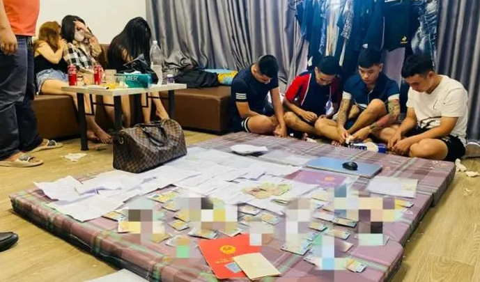 Tìm người có nghĩa vụ và quyền lợi liên quan đến vụ cho vay lãi nặng 360%/năm -0