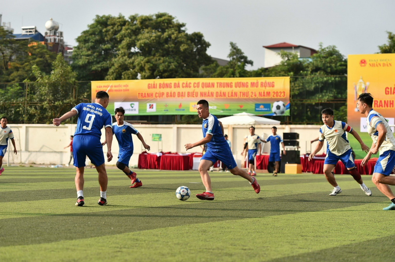 ed2100d3-c135-45ad-b1a0-ae0595324ca2.jpg -0