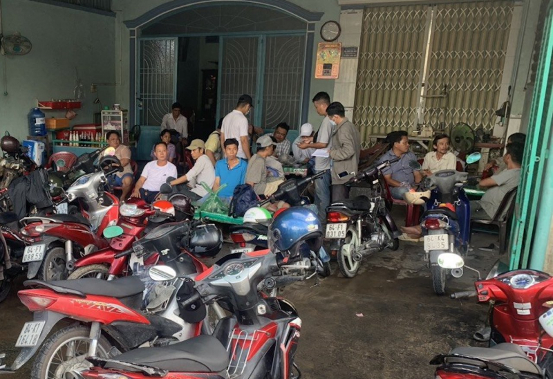 z4845803997638_a8990f717acaf00aa505433c37daf509.jpg -0