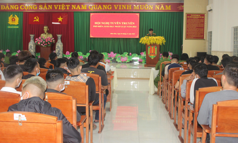 Hơn 300 thanh, thiếu niên có nguy cơ phạm tội được tuyên truyền phổ biến pháp luật -0