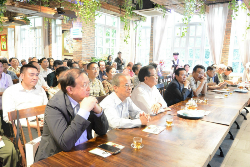 Trung tướng, nhà văn Hữu Ước ra mắt “Suối Cọp” -0