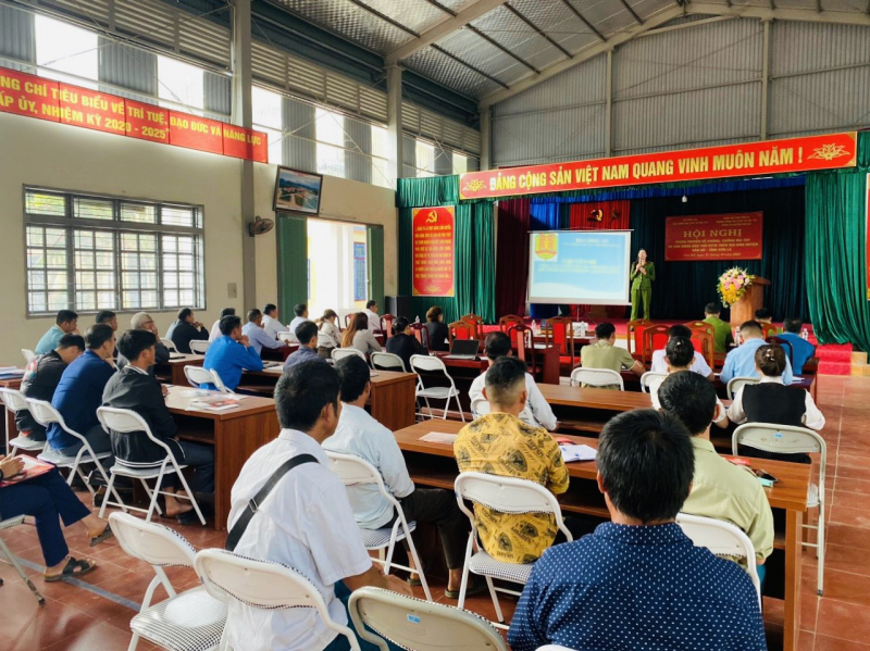 Tuyên truyền phòng, chống ma túy và vận động truy nã tại 10 xã địa bàn “nóng” Mộc Châu -0