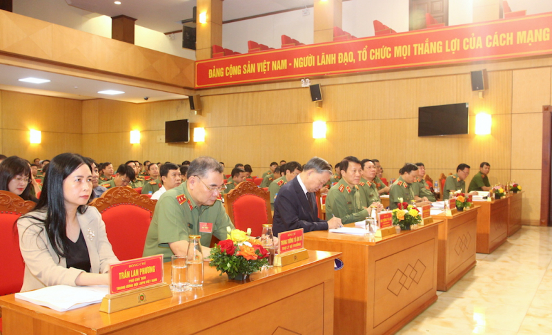 Giúp người Việt Nam ở nước ngoài có địa vị pháp lý vững chắc, ngày càng hội nhập sâu rộng -0