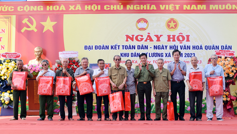 Thôn Lương Xá phát huy truyền thống tốt đẹp và sức mạnh đại đoàn kết toàn dân tộc -0