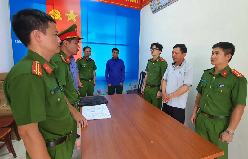 Chia đất sai quy định, nguyên chủ tịch xã bị bắt -0