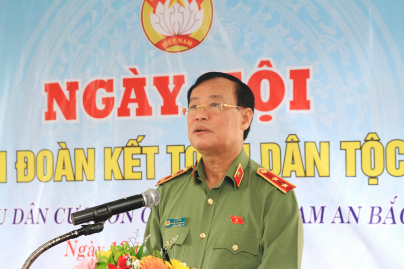 Chủ nhiệm Ủy ban Quốc phòng và An ninh dự Ngày hội Đại đoàn kết toàn dân tộc tại Khánh Hòa -0