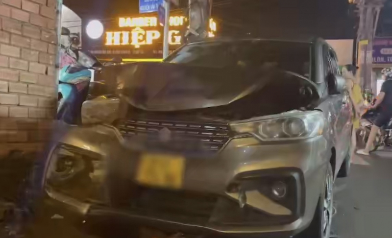 Khởi tố tài xế xe ô tô nhậu say tông hàng loạt phương tiện khiến 3 người thương vong -0