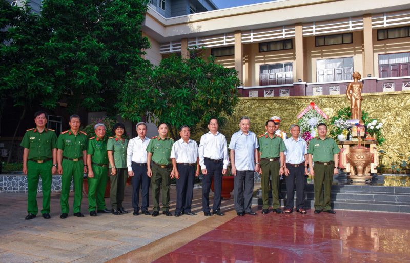 Thực hiện có hiệu quả công tác bảo vệ chính trị nội bộ gắn với đặc điểm địa bàn Bà Rịa-Vũng Tàu -1