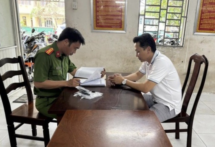 Khởi tố tài xế xe ô tô nhậu say tông hàng loạt phương tiện khiến 3 người thương vong -0