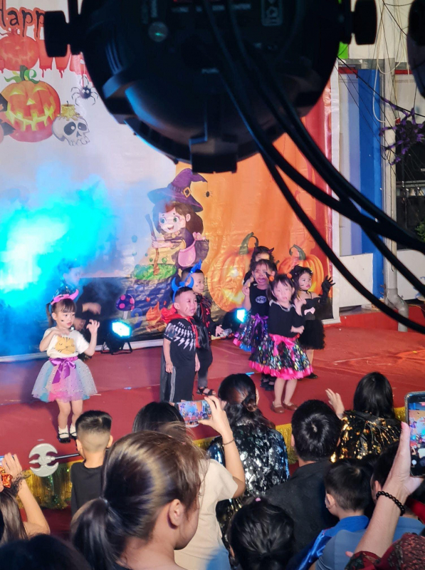 Không để Halloween trở thành nỗi ám thị học đường -0