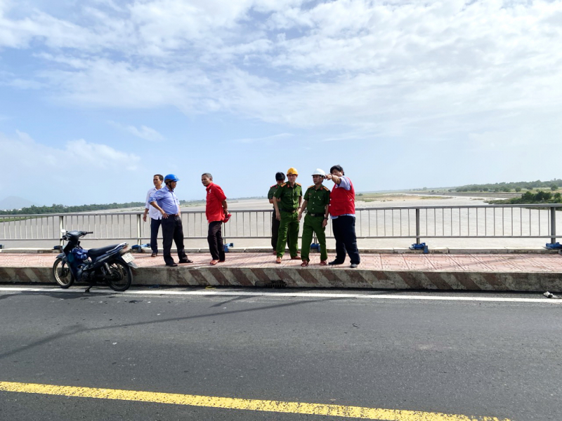 Tìm thấy thi thể thứ 3 trong vụ 4 nam sinh lớp 5 chết đuối ở sông Ba -0