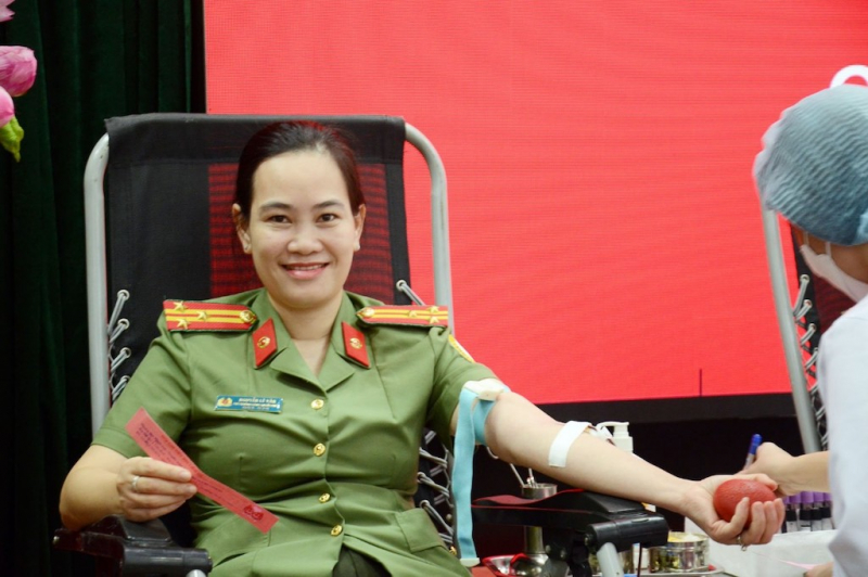 Công an Cửa khẩu Cảng hàng không Quốc tế Nội Bài hiến máu tình nguyện -1
