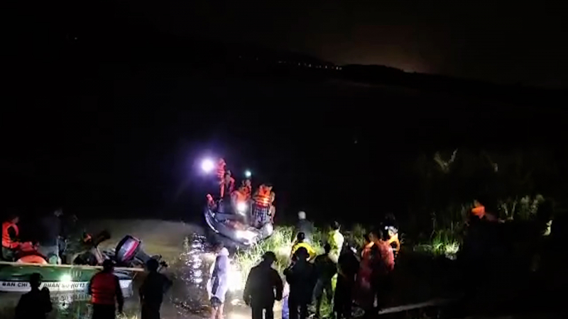 Tìm thấy thi thể cuối cùng trong vụ 4 thiếu niên chết đuổi ở sông Ba -0