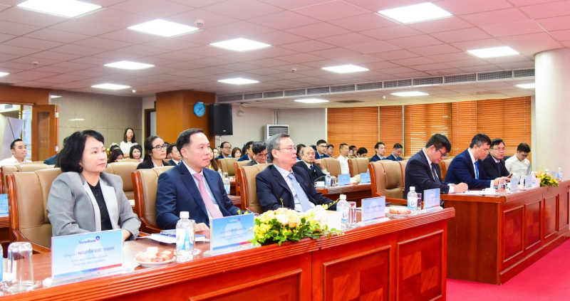 Trao giải Cuộc thi sáng tác tác phẩm hưởng ứng Giải Búa liềm Vàng Đảng ủy Khối Doanh nghiệp Trung ương (DNTW) năm 2023 -0