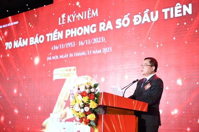 Báo Tiền phong kỷ niệm 70 năm phát hành số báo đầu tiên -0