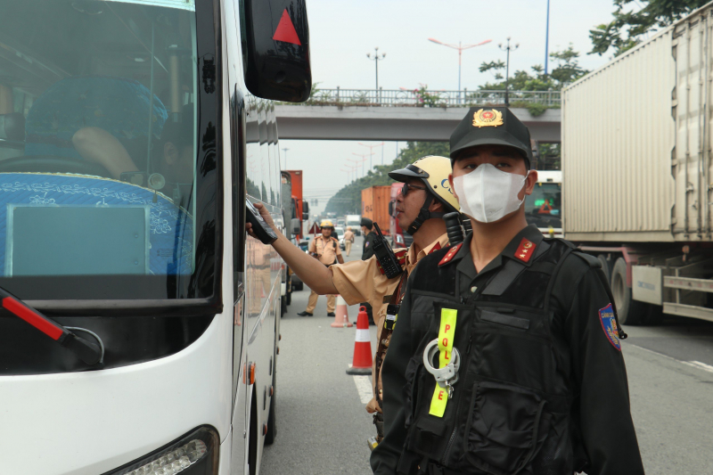 Cứ 35 phương tiện bị kiểm tra có 1 phương tiện người điều khiển vi phạm nồng độ cồn -0