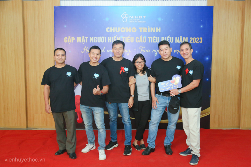 Những “giọt vàng” chắt chiu từ tấm lòng nhân ái -0