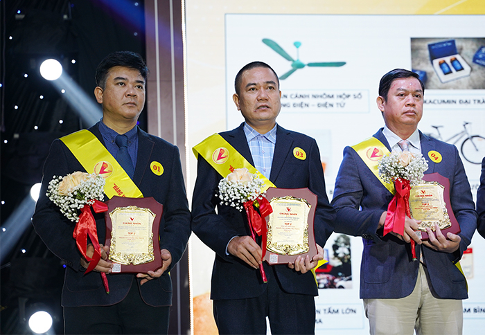 Bồn nhựa Plasman vào top Hàng Việt Nam được người tiêu dùng yêu thích năm 2023 -0