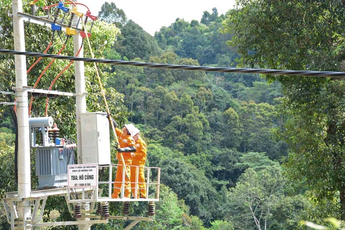 Điện lực Điện Biên ưu tiên xóa bản trắng về điện -0