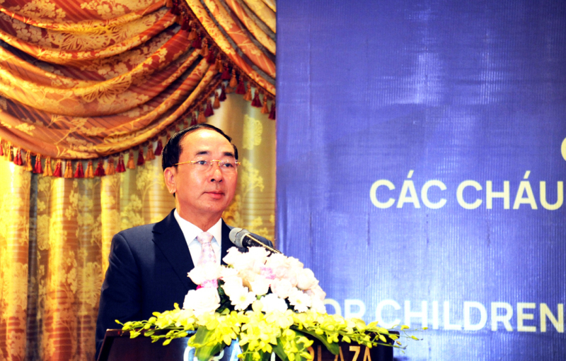 Tiếp nhận học bổng của Tập đoàn Charmvit trao tặng con thương binh, liệt sĩ CAND -0