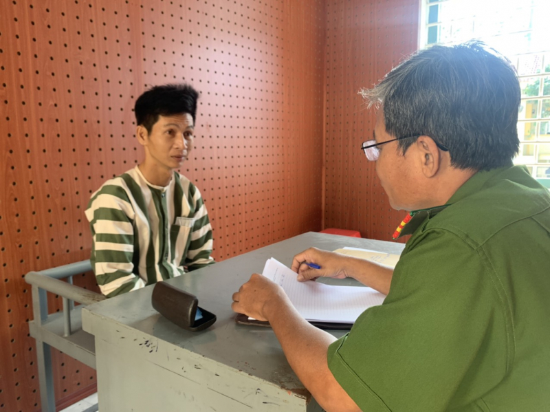 Trộm xe gắn máy bên trong cốp có tài sản hơn 100 triệu đồng -0