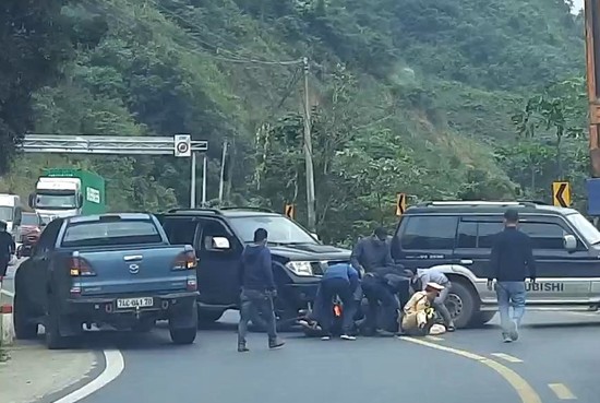 Bắt giữ 3 đối tượng vận chuyển 3kg ma túy đá và 18.000 viên ma túy tổng hợp -0