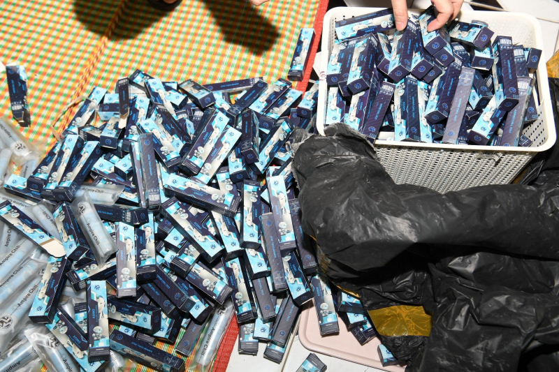 Triệt phá đường dây pha chế, tẩm ướp  ma túy vào thuốc lá điện tử, thuốc lá sợi -0