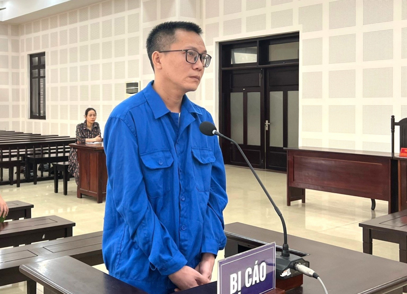 Nhân viên ngân hàng dùng thủ đoạn chiếm đoạt tiền của khách -0