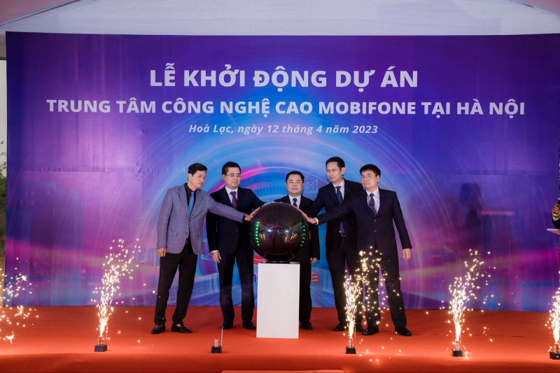 MobiFone đẩy mạnh hợp tác xây dựng trung tâm dữ liệu và điện toán đám mây -0