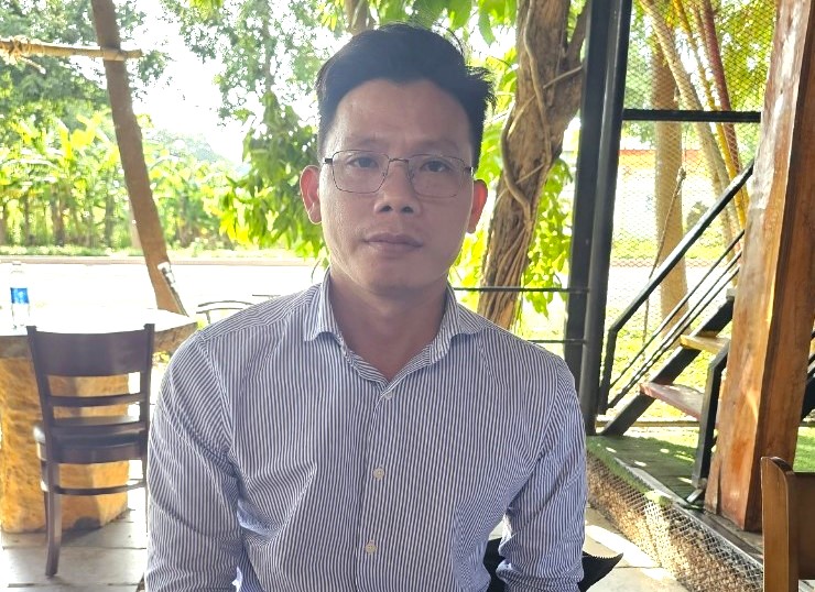 Cô gái hợp tác với Công an để bắt kẻ bán đất “vịt trời” -0