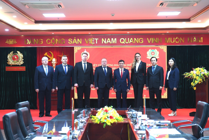Hợp tác, chia sẻ kinh nghiệm giám định giữa Viện Khoa học hình sự và Ủy ban Giám định tư pháp Cộng hòa Belarus -0