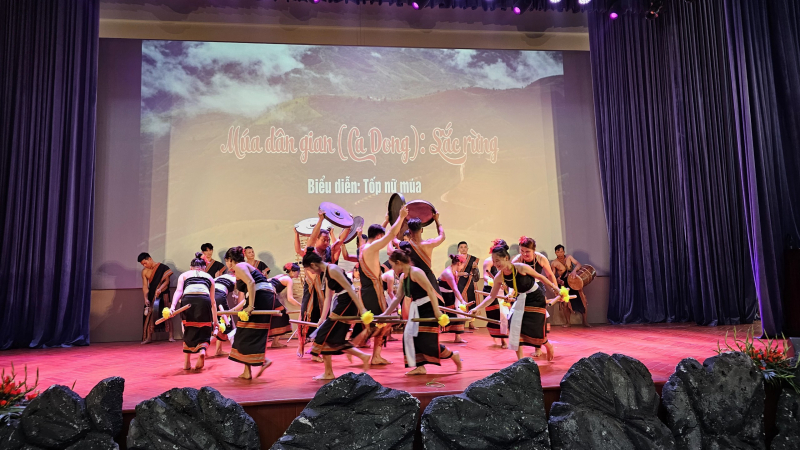 Great Solidarity of Ethnic Groups – Vietnamese Cultural Heritage Week took place in Hanoi -0