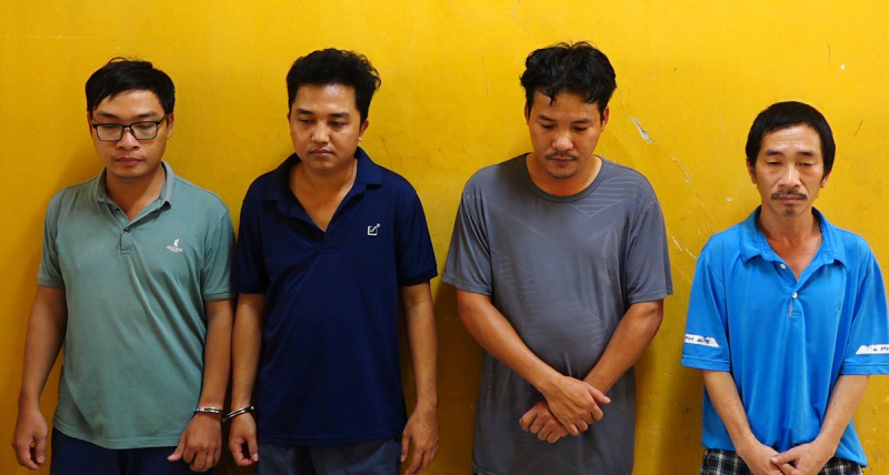 Triệt phá đường dây chuyên làm giấy tờ, bằng cấp, CCCD giả quy mô lớn -0