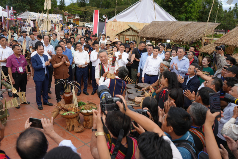 Tập trung dành nhiều thời gian vào việc giới thiệu văn hoá, đặc sắc vùng miền -0