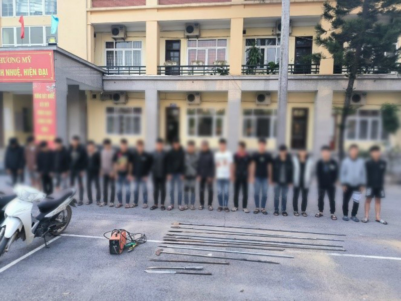 Bắt giữ nhóm đối tượng mang hung khí đi đánh nhau, gây rối trật tự công cộng -0
