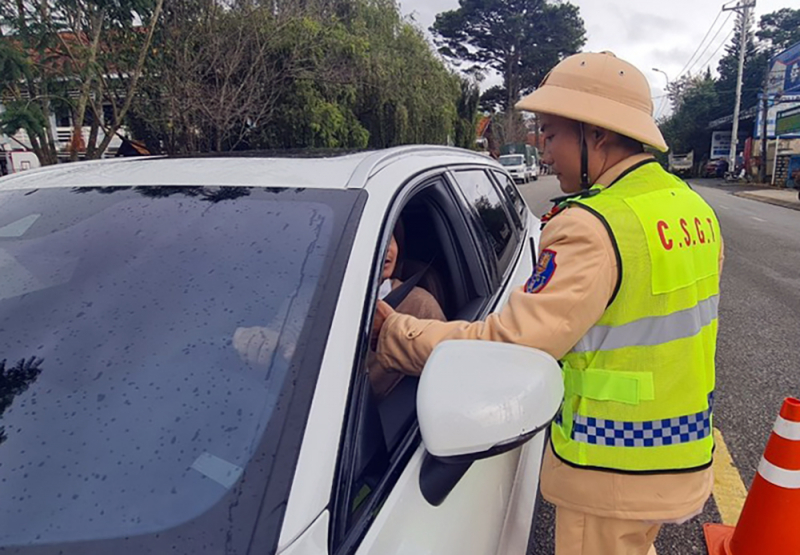 Kiểm soát chặt vi phạm giao thông trên QL20 và QL1A, tai nạn giao thông giảm mạnh -0