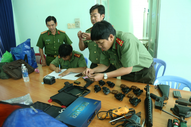 Công an Bình Dương tăng cường kiểm soát cư trú để phòng ngừa tội phạm -0