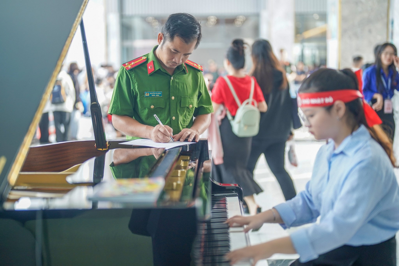 Gần 3.000 lượt người tham gia hiến máu ngày Chủ nhật đỏ -0