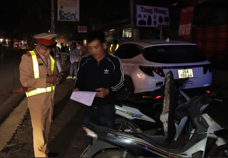 Nhậu tới bến, “ma men” vẫn viện đủ lý do -3