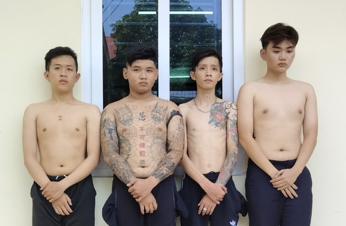 Băng nhóm xăm trổ từ TP Hồ Chí Minh qua Long An gây hàng loạt vụ giật dây chuyền vàng -1