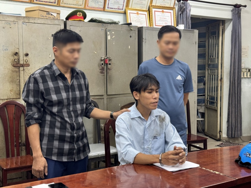 Lên kế hoạch đi cướp nhiều tiệm vàng vì món nợ 15 triệu đồng -0