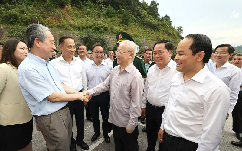 Cột mốc Hữu nghị mới ở biên giới Việt - Trung -0