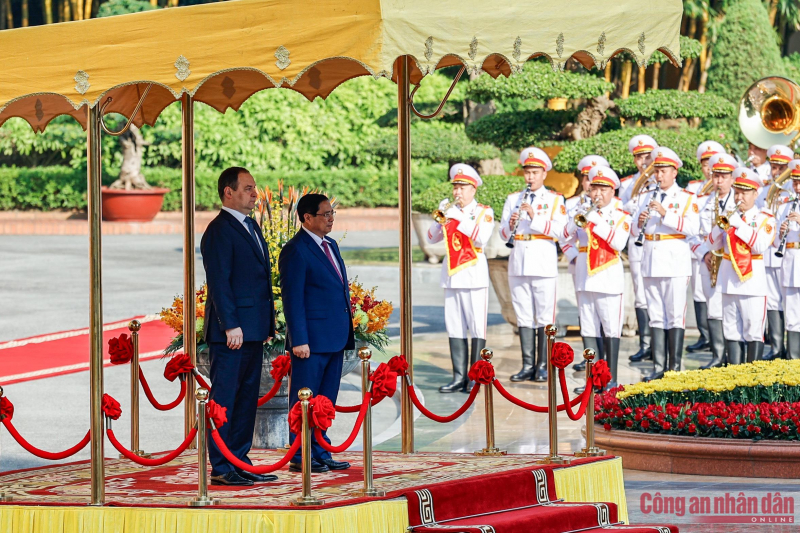 aca76b674bede2b3bbfc1.jpg -0