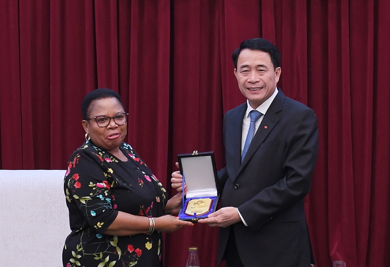 Đẩy mạnh hợp tác phòng, chống tội phạm về môi trường với Nam Phi -0