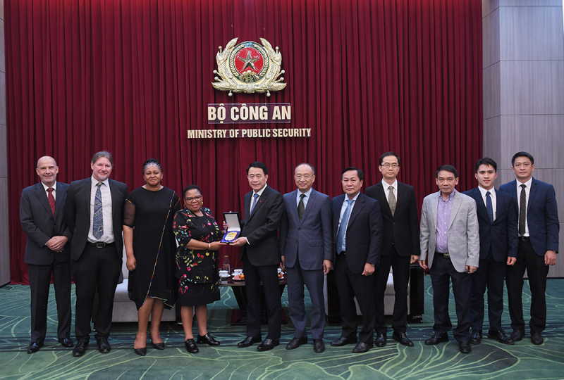 Đẩy mạnh hợp tác phòng, chống tội phạm về môi trường với Nam Phi -0