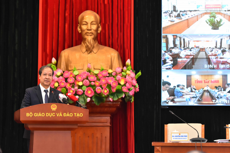 Giáo dục đã đổi mới căn bản nhưng còn nhiều khó khăn phía trước -0