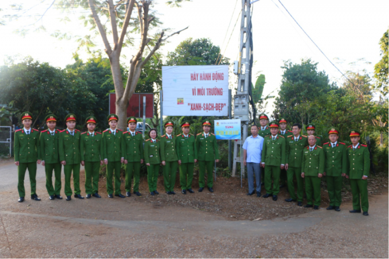 Trường Cao đẳng CSND I tổ chức hoạt động đền ơn đáp nghĩa tại Hòa Bình -0