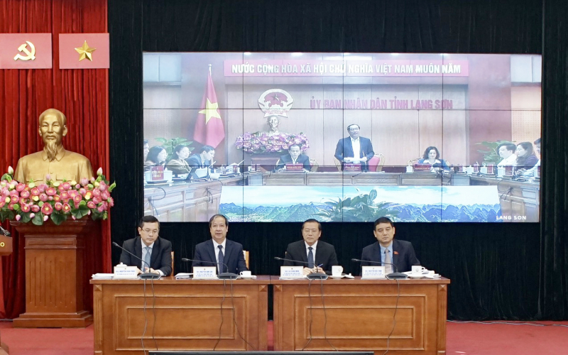 Giáo dục đã đổi mới căn bản nhưng còn nhiều khó khăn phía trước -0